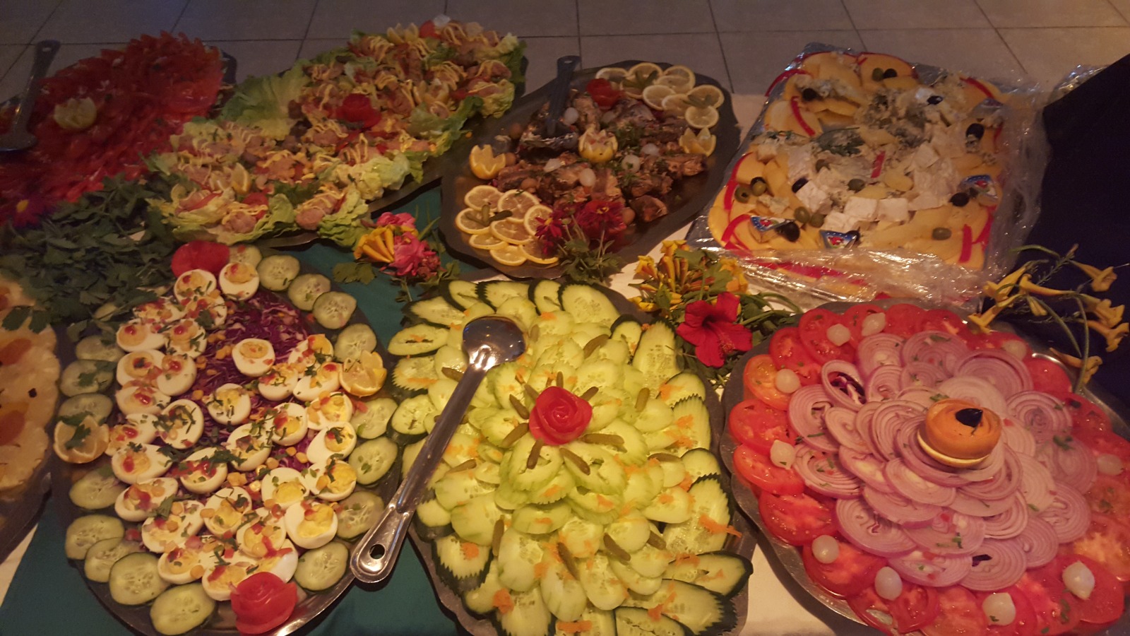 Buffet de restauration réalisé dans le cadre d’une prestation de catering